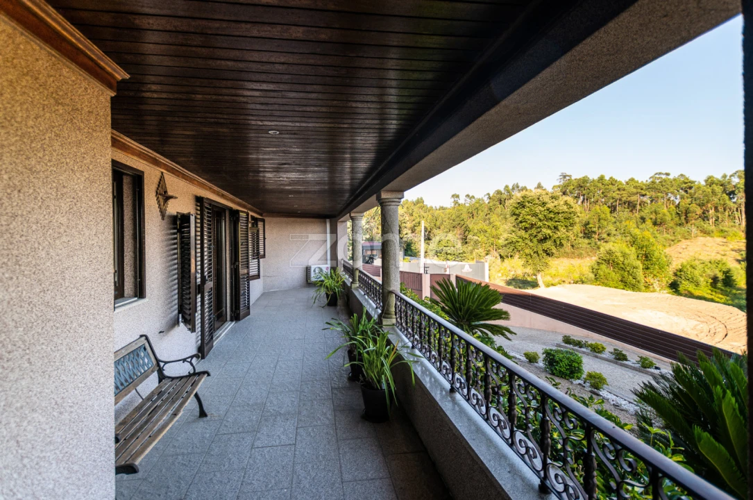 Moradia T5 para Venda em Raimonda Foto 52