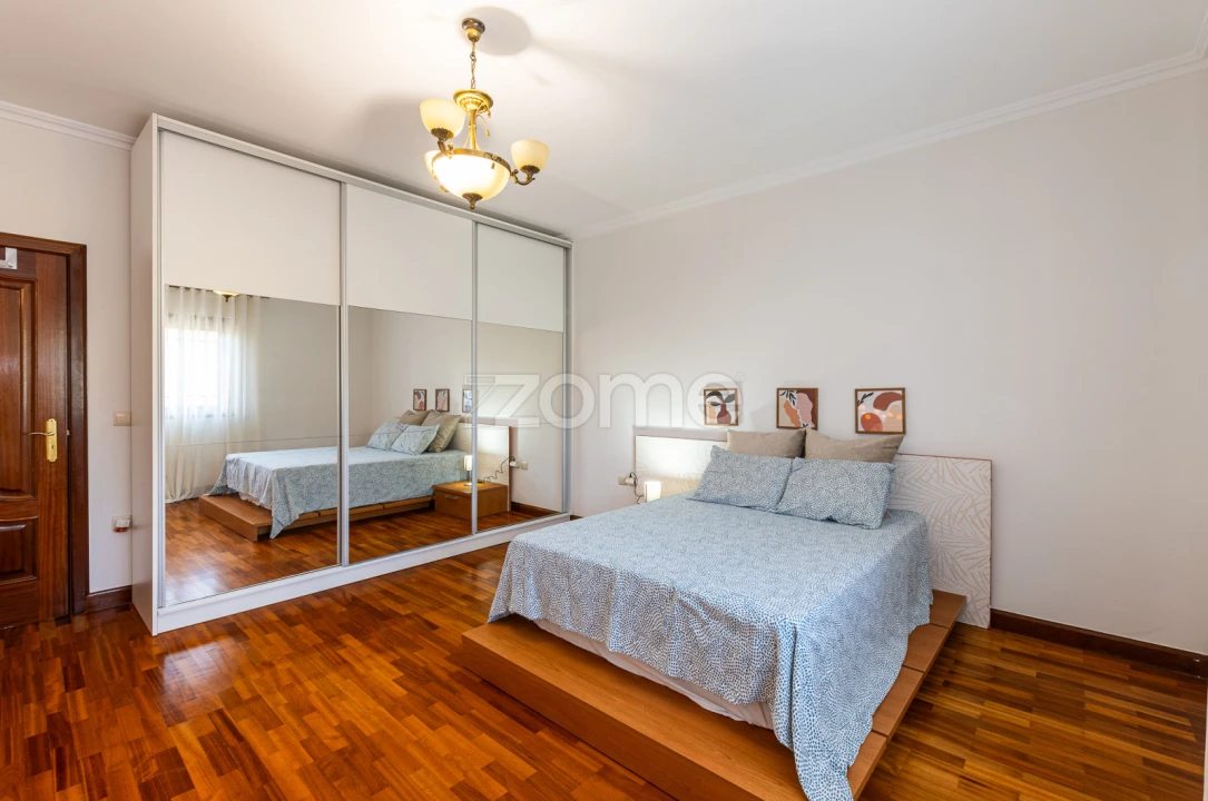 Moradia T5 para Venda em Raimonda Foto 67