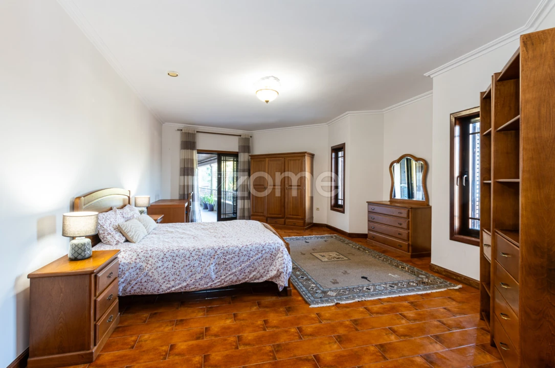 Moradia T5 para Venda em Raimonda Foto 70