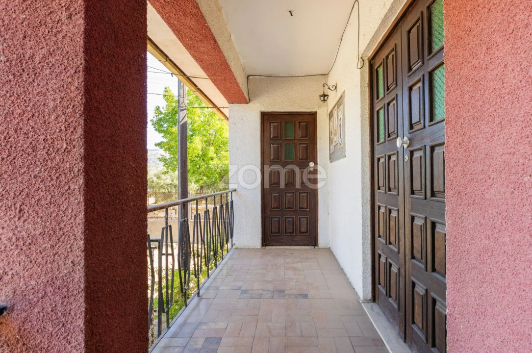 Moradia T4 para Venda em Campos e Louredo Foto 6