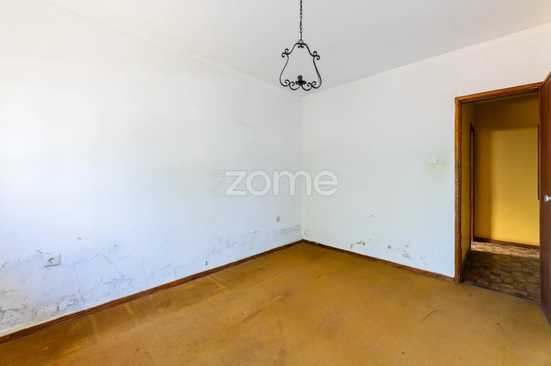 Moradia T4 para Venda em Campos e Louredo Foto 24