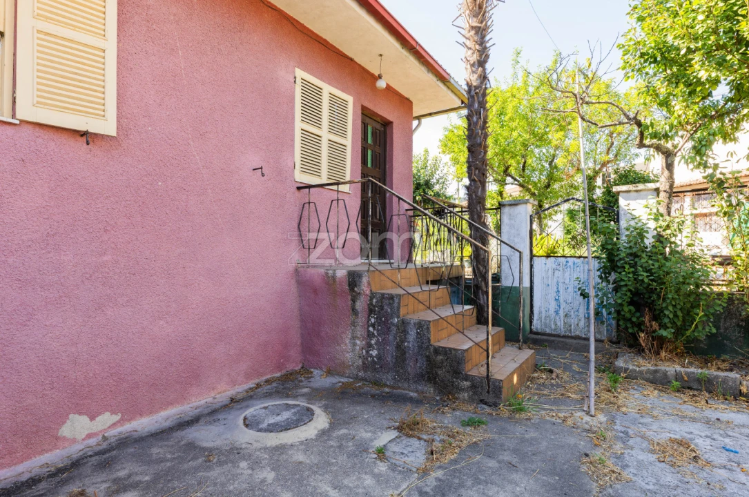 Moradia T4 para Venda em Campos e Louredo Foto 18