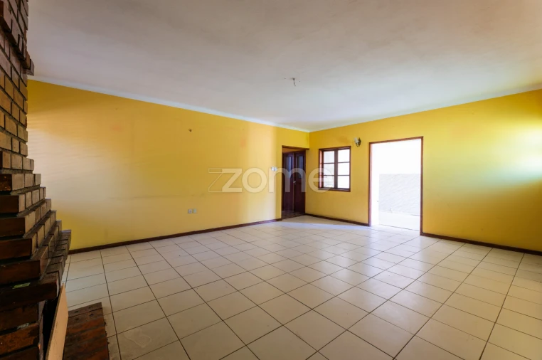 Moradia T4 para Venda em Campos e Louredo Foto 8