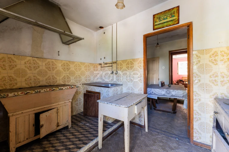 Moradia T4 para Venda em Campos e Louredo Foto 12