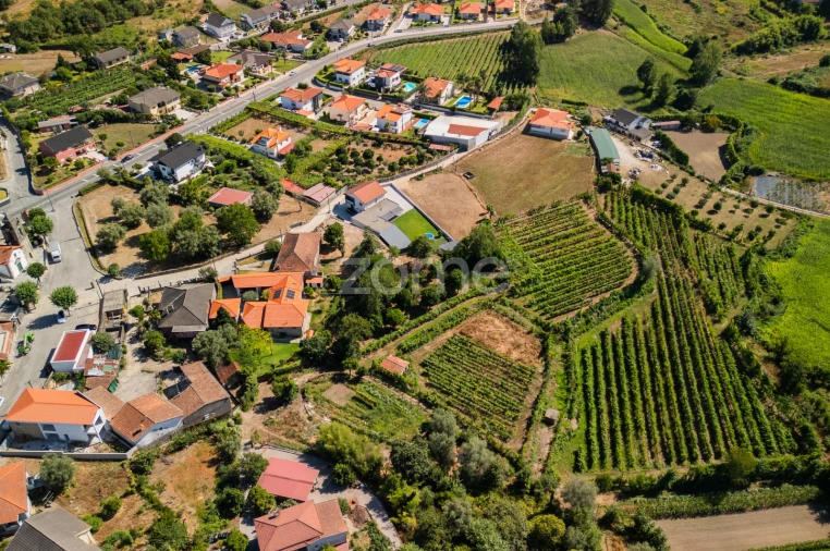 Moradia T4 para Venda em Campos e Louredo Foto 34