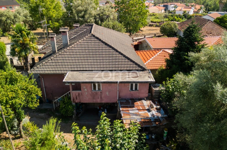 Moradia T4 para Venda em Campos e Louredo Foto 35