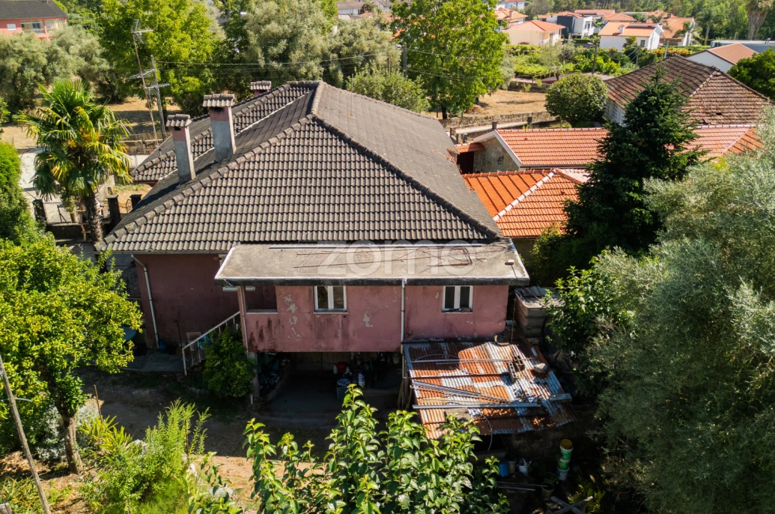 Moradia T4 para Venda em Campos e Louredo Foto 35