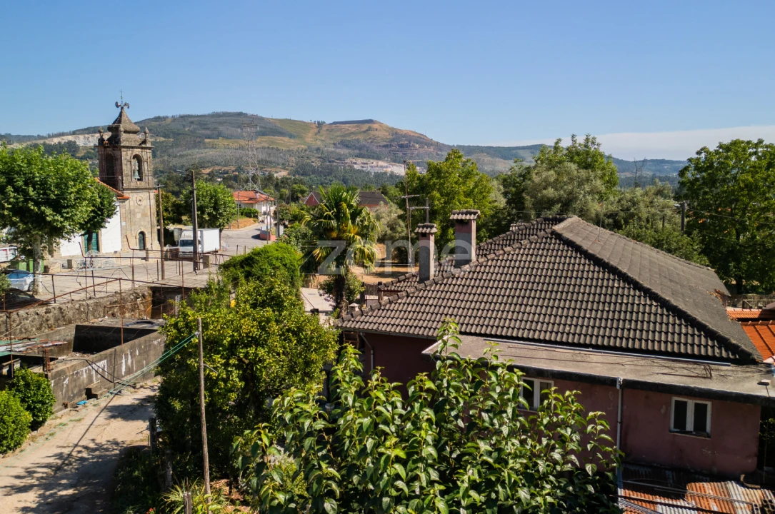 Moradia T4 para Venda em Campos e Louredo Foto 36