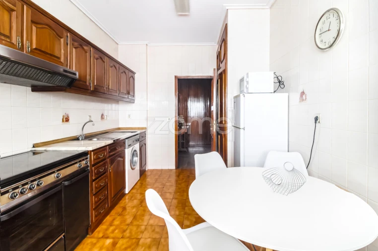 Apartamento T3 para Venda em Santa Maria Maior Foto 9