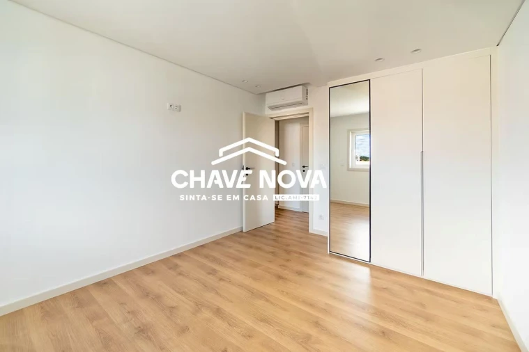 Apartamento T3 para Venda em Cachopo Foto 18