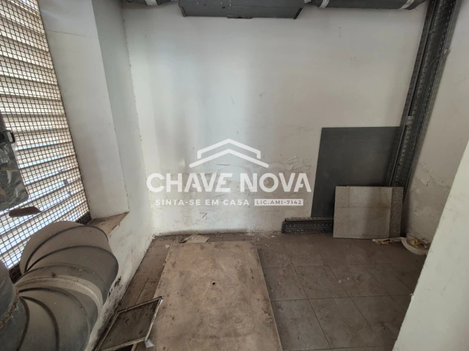 Loja para Venda em Albufeira e Olhos de Água Foto 7