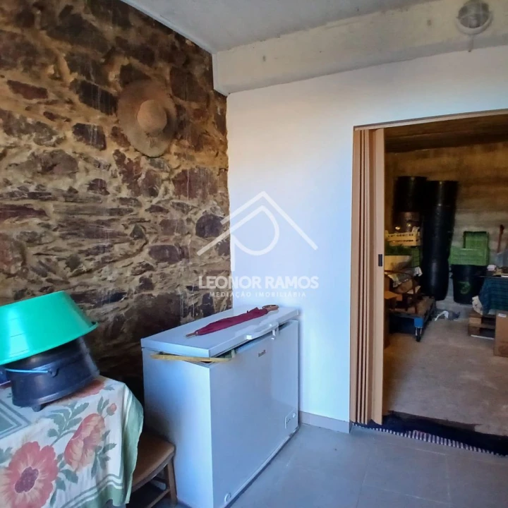 Moradia T2 para Venda em Salgueiro do Campo Foto 4