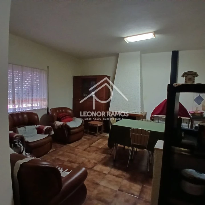 Moradia T2 para Venda em Salgueiro do Campo Foto 12