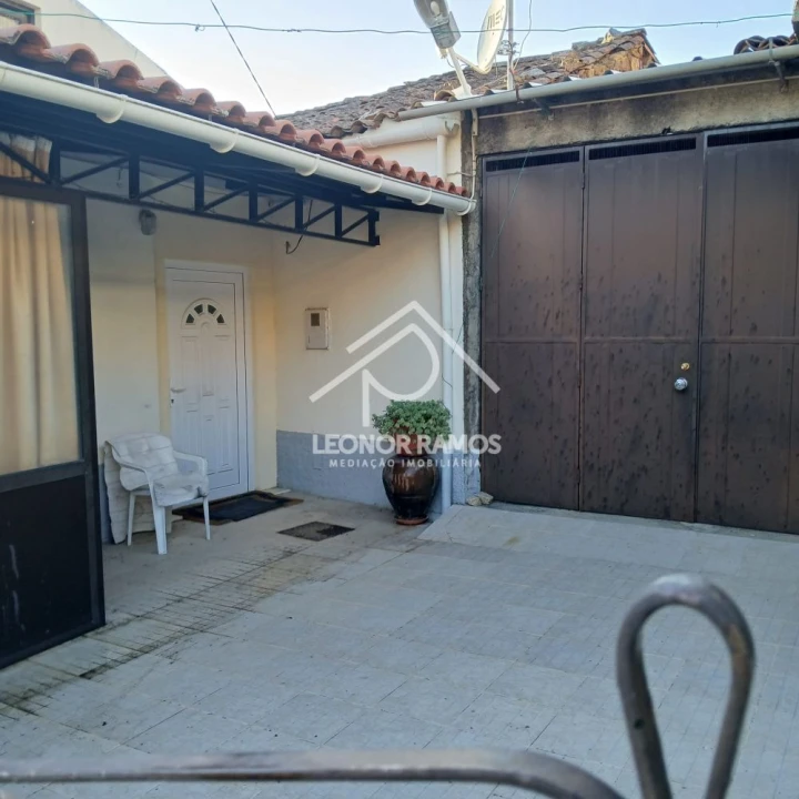 Moradia T2 para Venda em Salgueiro do Campo Foto 5