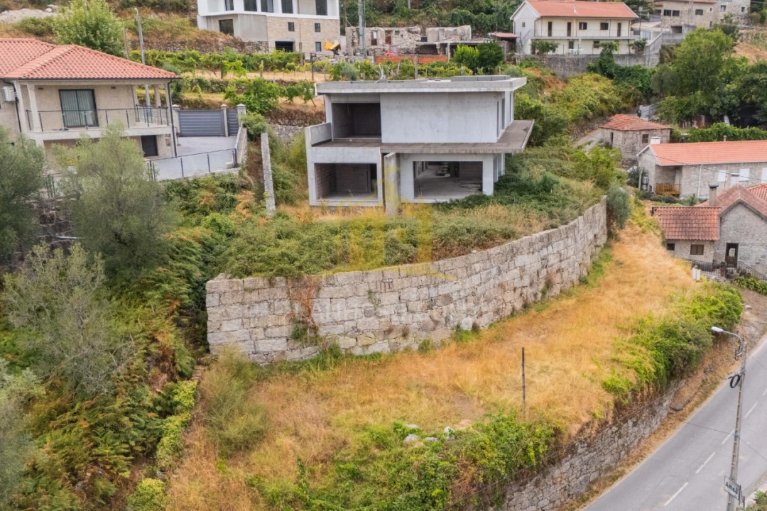 Moradia T4 para Venda em Anjos e Vilar do Chão Foto 3