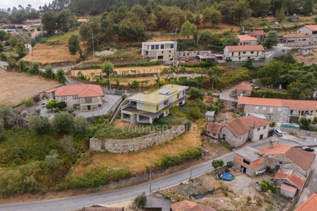 Moradia T4 para Venda em Anjos e Vilar do Chão Foto 8