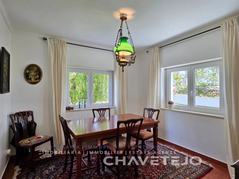 Moradia T5 para Venda em Casais e Alviobeira Foto 19