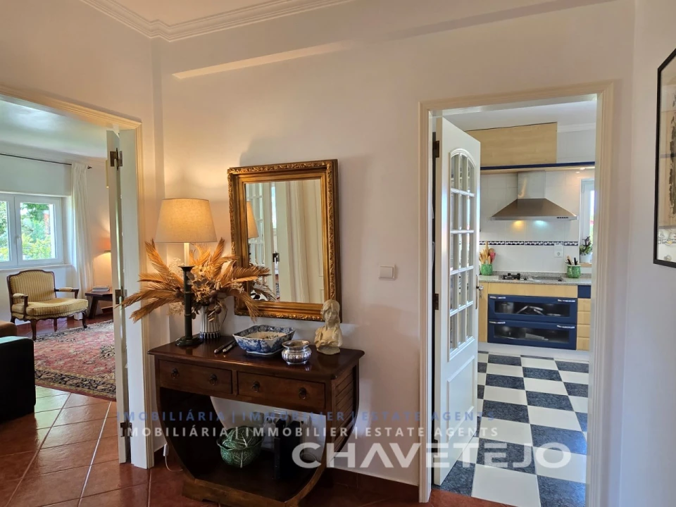 Moradia T5 para Venda em Casais e Alviobeira Foto 21