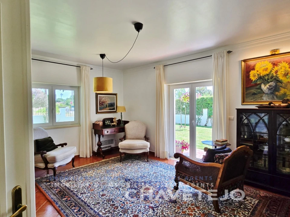 Moradia T5 para Venda em Casais e Alviobeira Foto 24