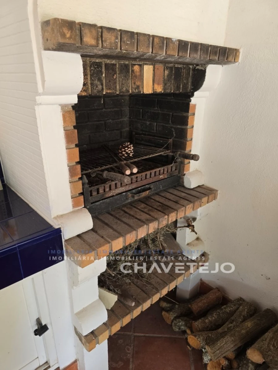 Moradia T5 para Venda em Casais e Alviobeira Foto 52