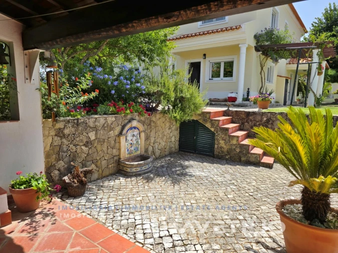 Moradia T5 para Venda em Casais e Alviobeira Foto 54