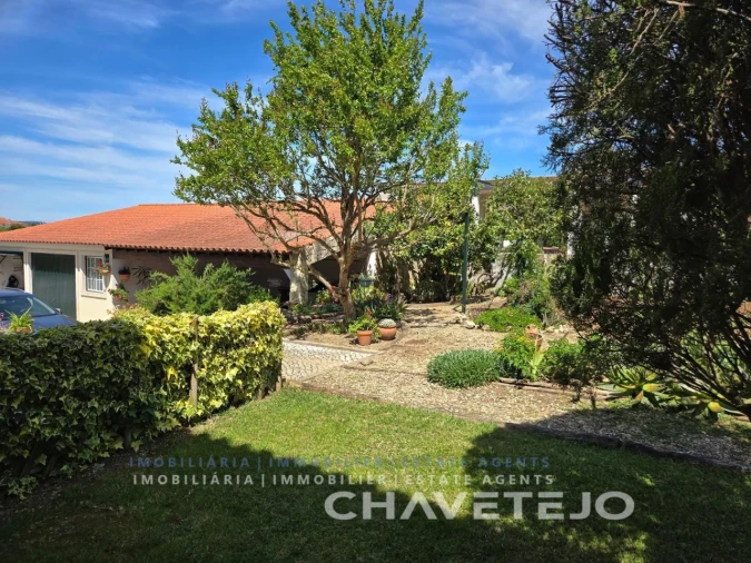 Moradia T5 para Venda em Casais e Alviobeira Foto 67