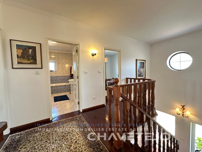 Moradia T5 para Venda em Casais e Alviobeira Foto 27