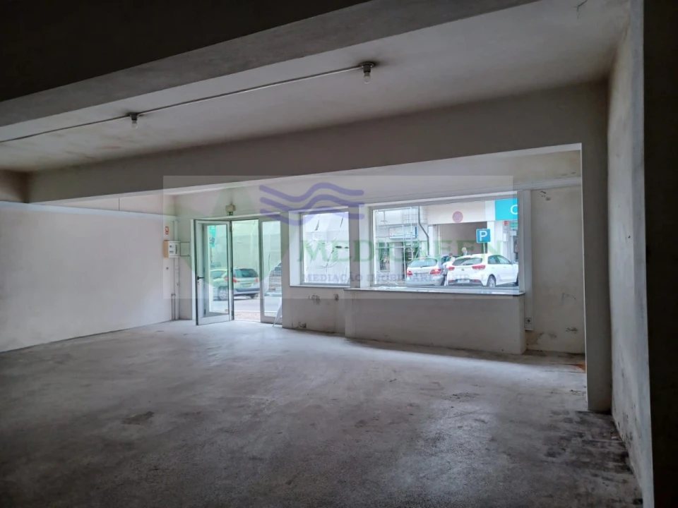 Loja para Arrendamento em Sever do Vouga Foto 3