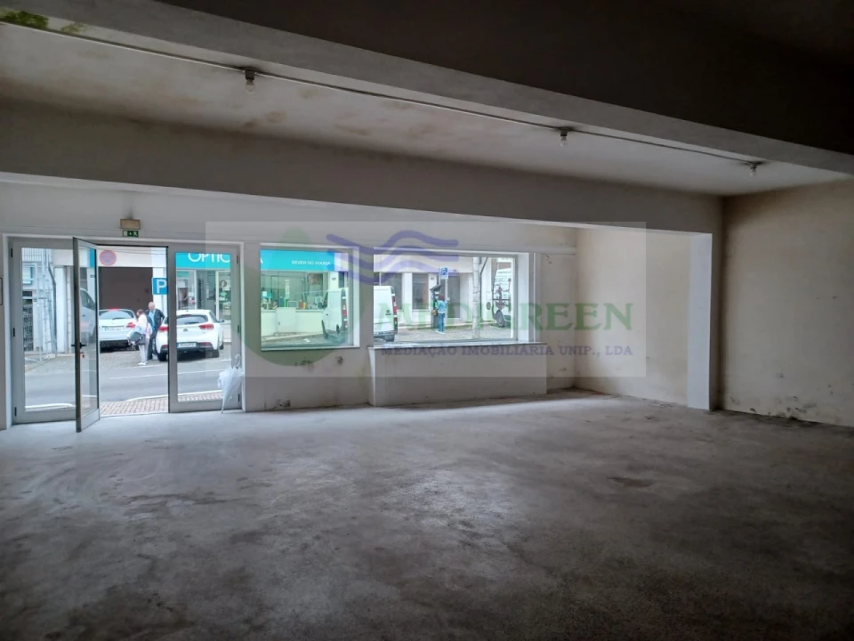 Loja para Arrendamento em Sever do Vouga Foto 4