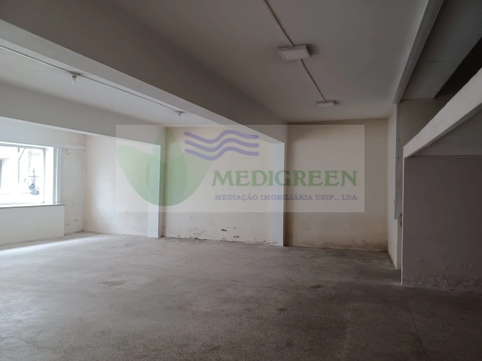 Loja para Arrendamento em Sever do Vouga Foto 5