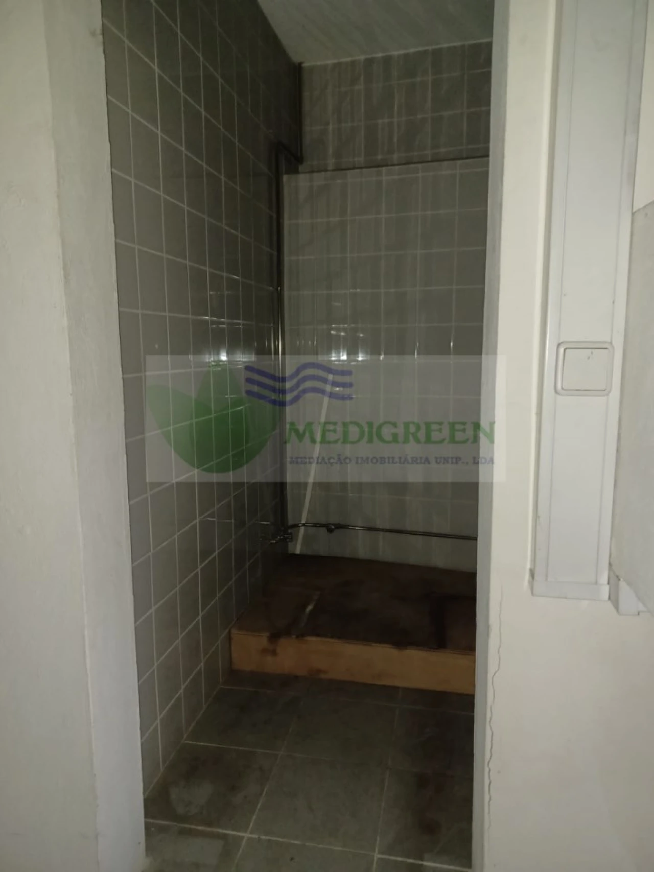 Loja para Arrendamento em Sever do Vouga Foto 11