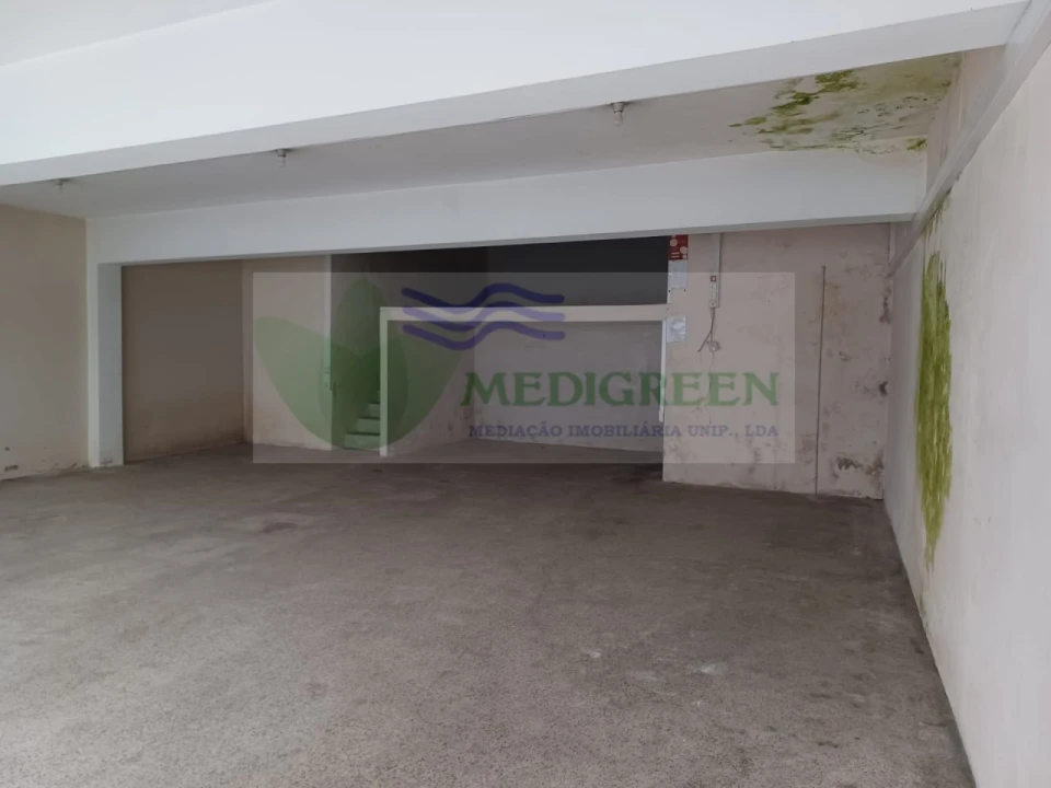 Loja para Arrendamento em Sever do Vouga Foto 12