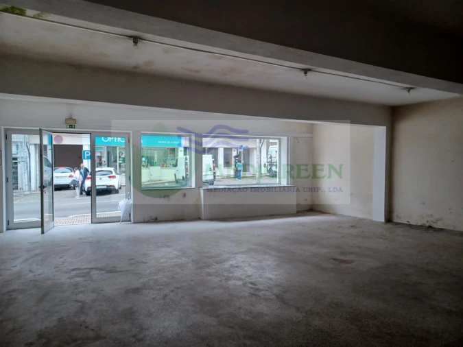 Loja para Arrendamento em Sever do Vouga Foto 4
