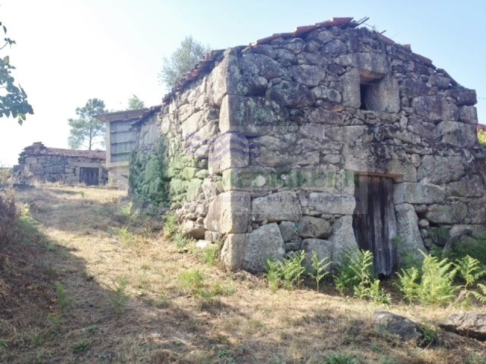 Quinta para Venda em Couto de Esteves Foto 1
