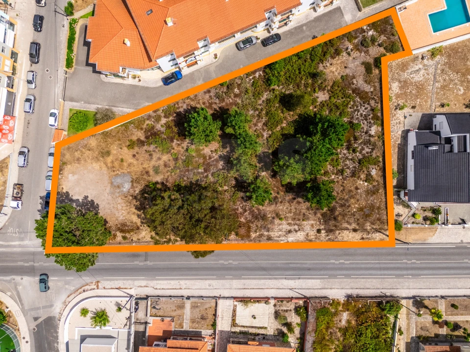 Terreno para Venda em Foz do Arelho Foto 3