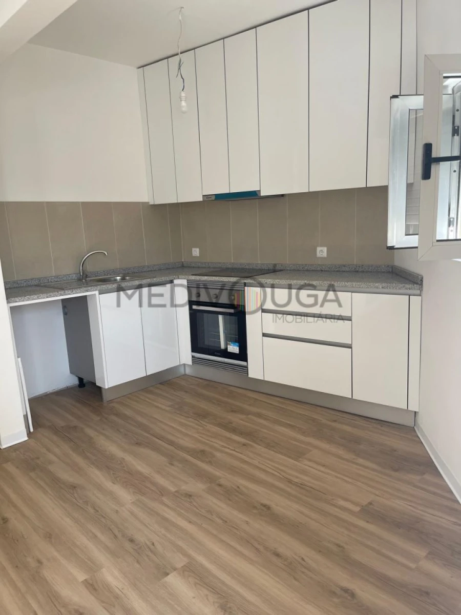 Moradia T1 para Venda em Arcos e Mogofores Foto 7