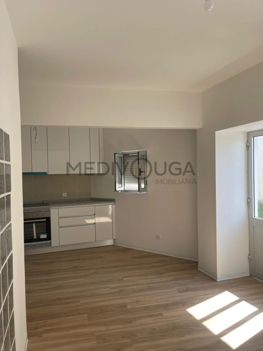 Moradia T1 para Venda em Arcos e Mogofores Foto 8