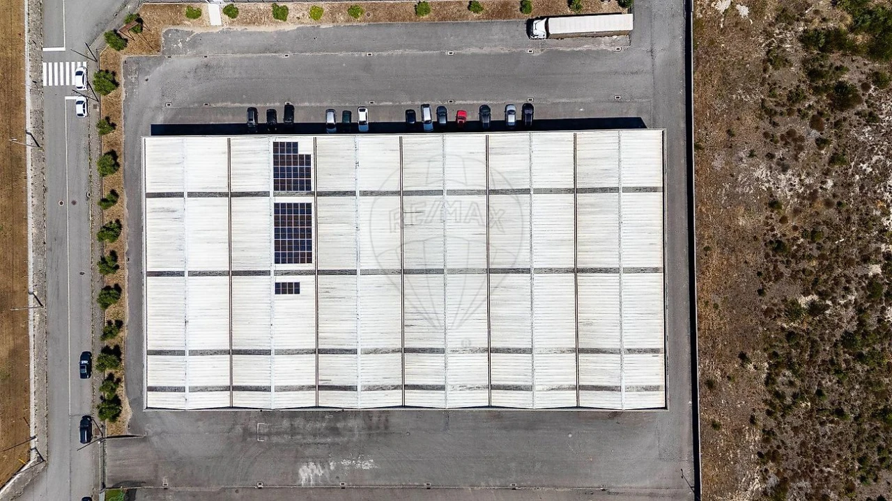 Armazém para Venda em Ovar, São João, Arada e São Vicente de Pereira Jusã Foto 3