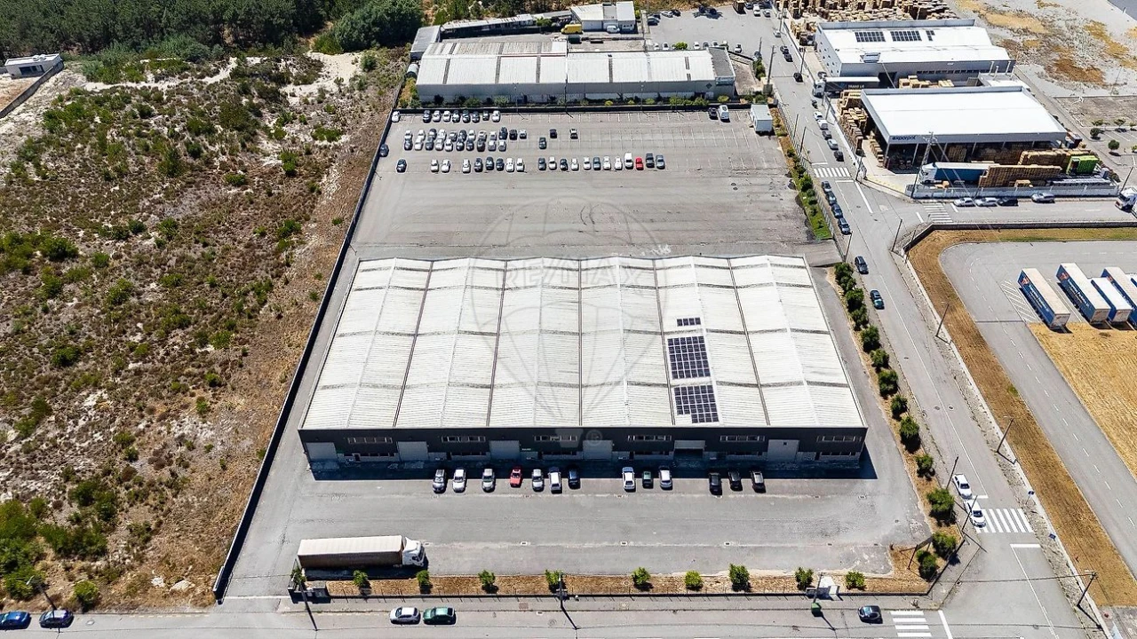 Armazém para Venda em Ovar, São João, Arada e São Vicente de Pereira Jusã Foto 4