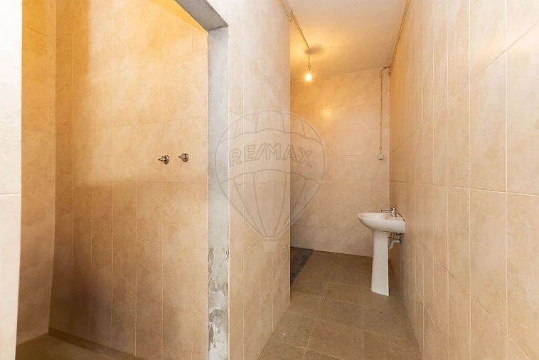 Armazém para Venda em Ovar, São João, Arada e São Vicente de Pereira Jusã Foto 17