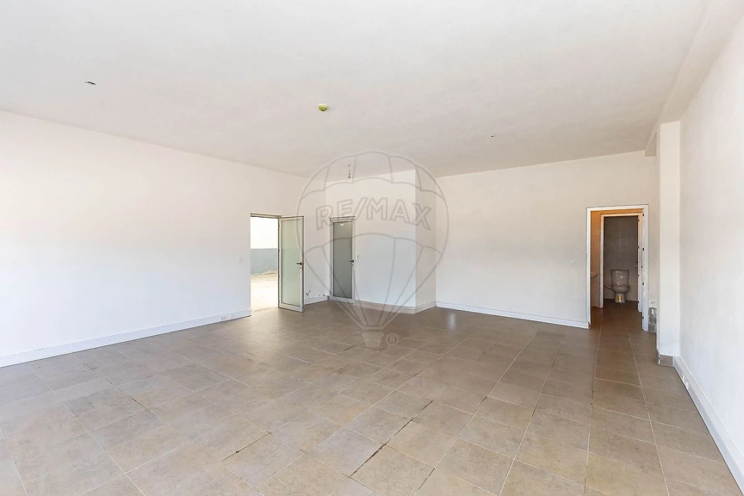 Armazém para Venda em Ovar, São João, Arada e São Vicente de Pereira Jusã Foto 9