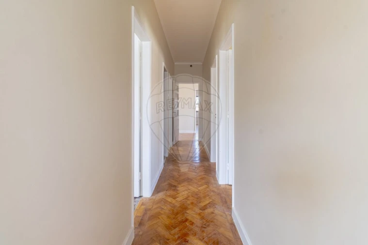 Negócio para Venda em São Felix da Marinha Foto 11