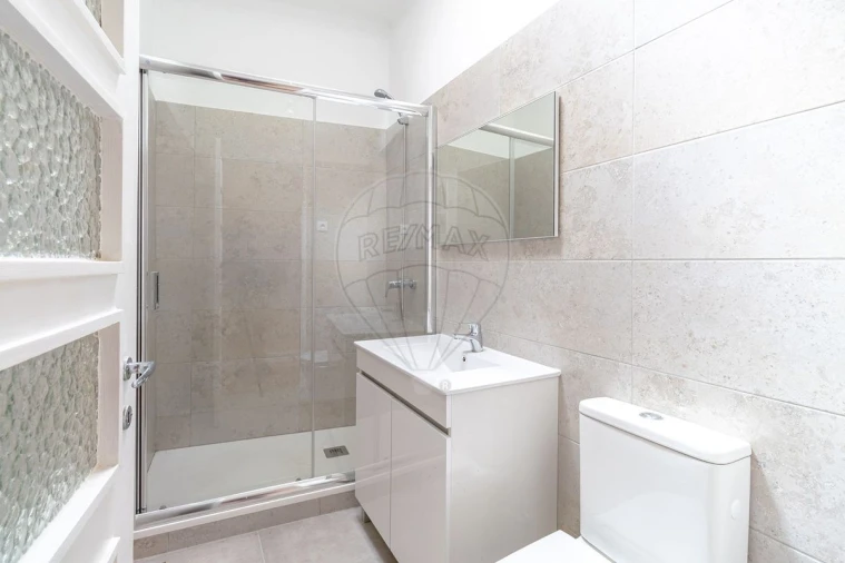 Negócio para Venda em São Felix da Marinha Foto 28