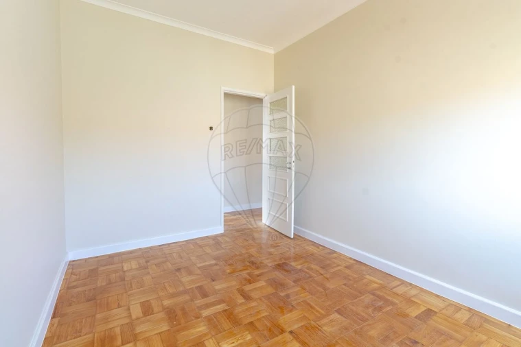 Negócio para Venda em São Felix da Marinha Foto 17