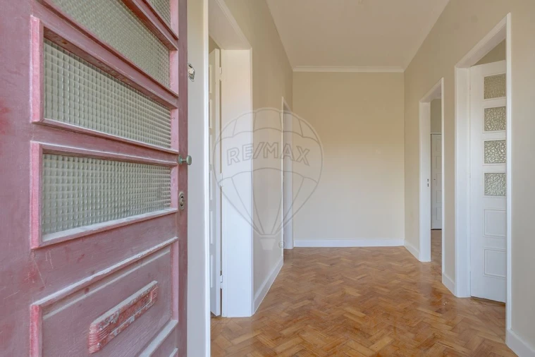 Negócio para Venda em São Felix da Marinha Foto 4