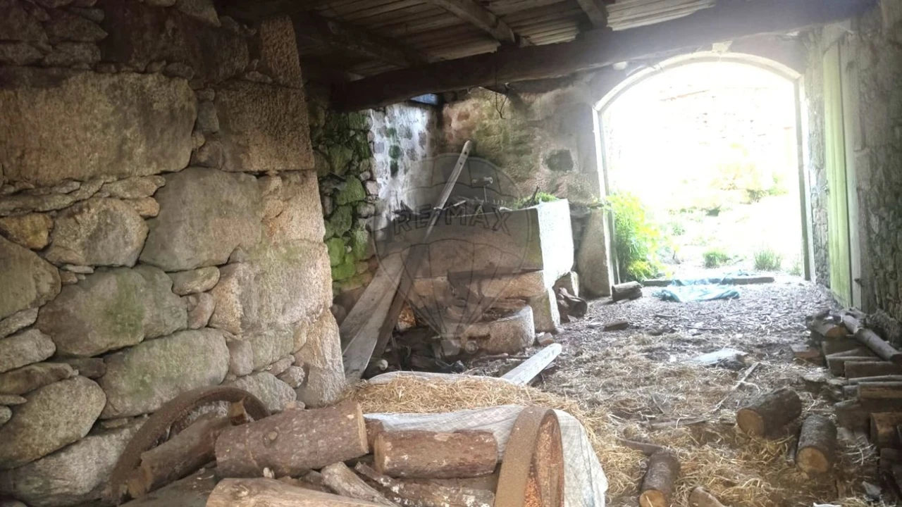 Moradia T3 para Venda em Junqueira Foto 18