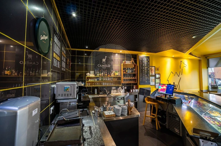 Negócio para Arrendamento em Tamengos, Aguim e Óis do Bairro Foto 7