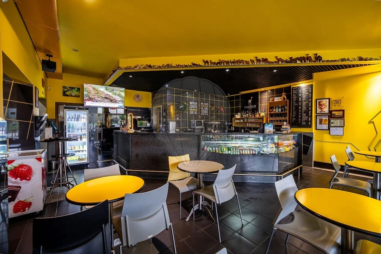 Negócio para Arrendamento em Tamengos, Aguim e Óis do Bairro Foto 6