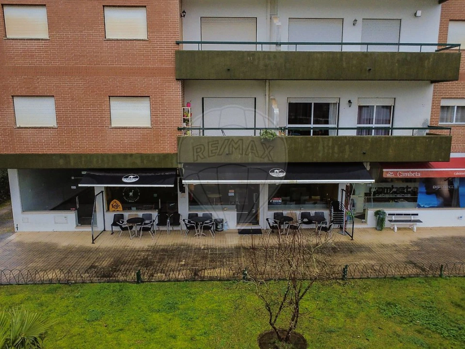 Negócio para Arrendamento em Tamengos, Aguim e Óis do Bairro Foto 1