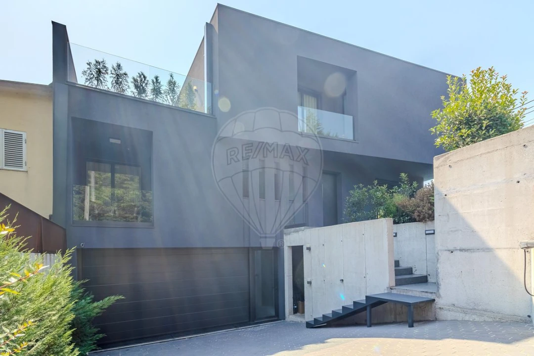 Moradia T4 para Venda em Paços de Ferreira Foto 41